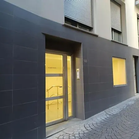 0143 Nuevo Y Centrico * Vigo